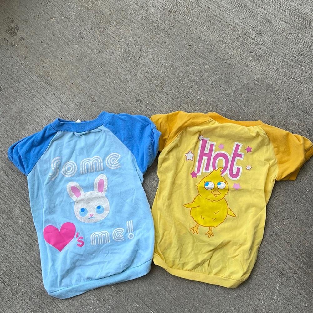 Pet apparel T-shirt size M
